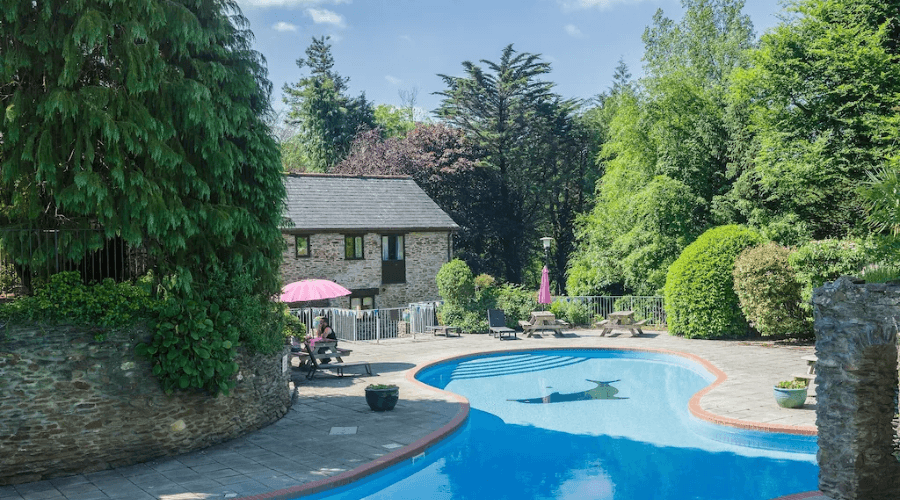 Gatehouse West - a lovely cottage set within 28 acres plus a swimming pool