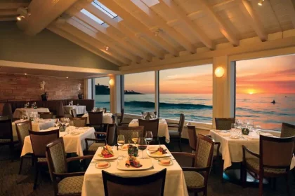 Dining With A View: The Best Oceanfront Dewey Beach Restaurants
