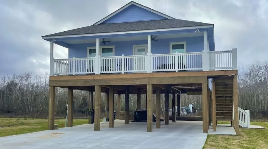 Water Views and Sunsets on Lake Calcasieu