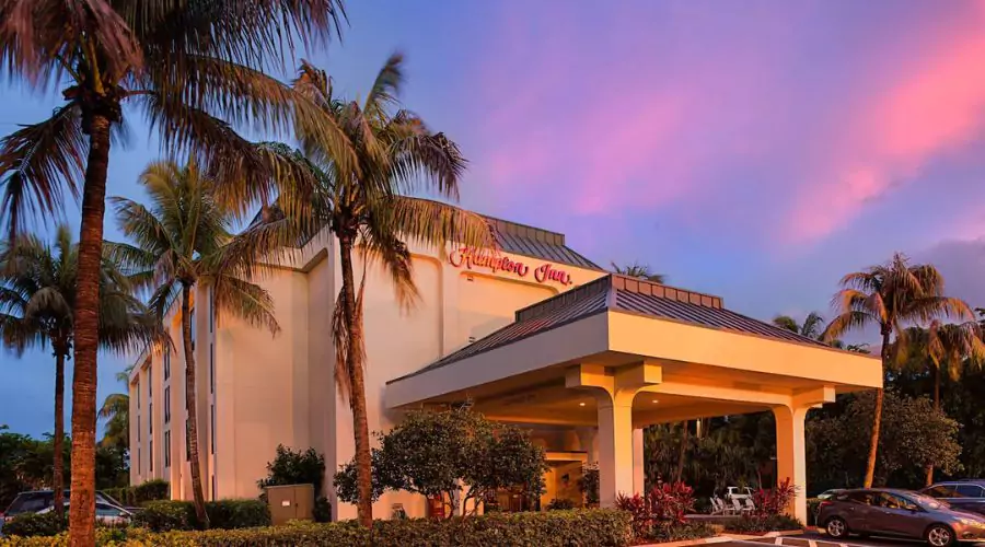 Hampton Inn Naples Central